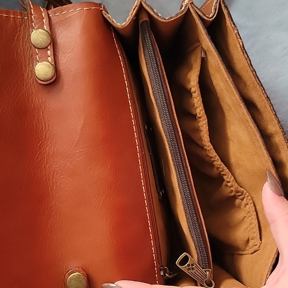 Patricia Nash tooled Crossbody bag - Picture 4 of 4